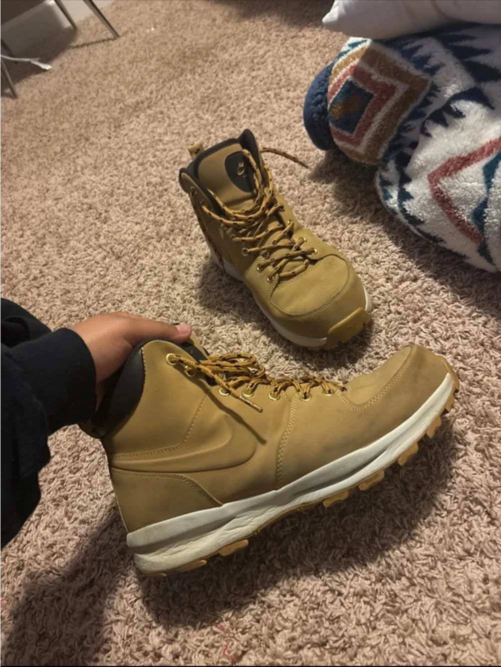 Nike Men's Wheat Brown Work-Style Hiking Boots